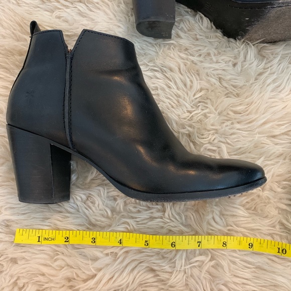 Frye Meghan Bootie size: 7 - Picture 5 of 8